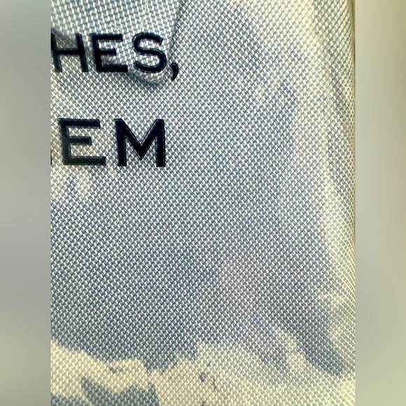 Charles Tyrwhitt Non-Iron Royal Oxford Shirt, Ocean Blue, Classic Fit, 18x35 - Picture 3 of 3